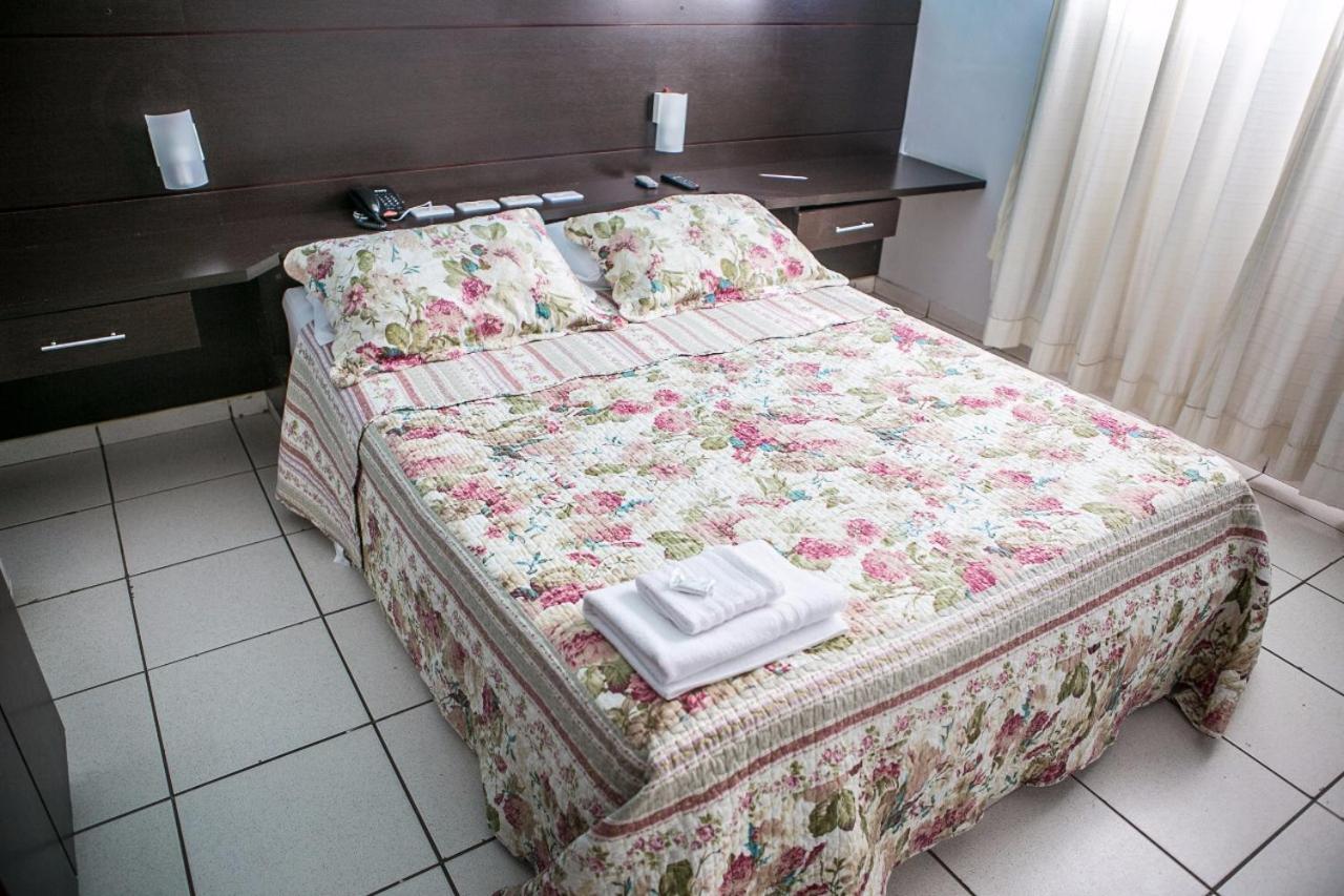 Novo Hotel Cadore Executivo Minacu Zewnętrze zdjęcie